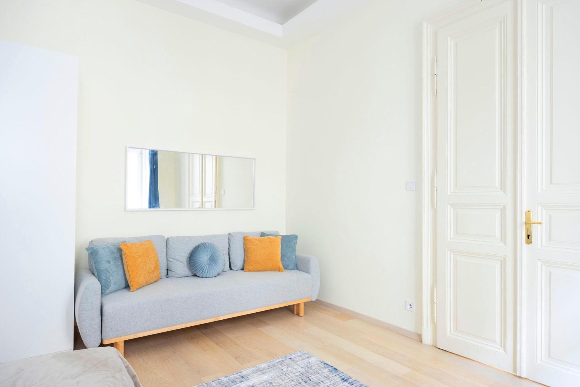 Exclusive & Spacious W/ 4bedrm 2bathrm Appartement Boedapest